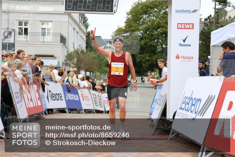 31.08.2025 - 21. Blankeneser Heldenlauf Strokosch-Dieckow http://msf.ph/oto/8659246 31.08.2025 11:54:07 Ziel 5803 meine-sportfotos.de