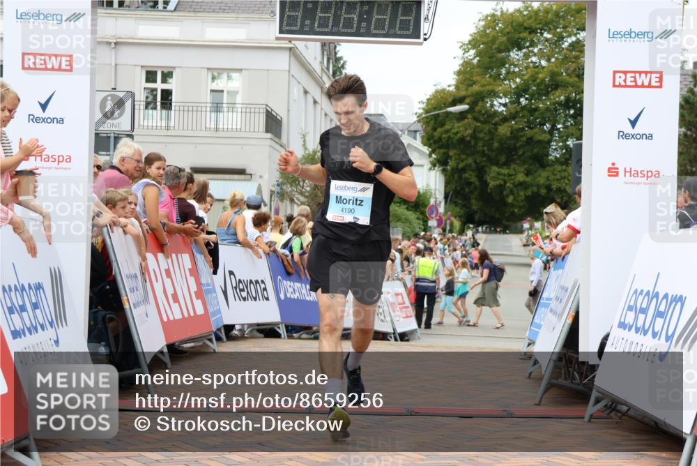 31.08.2025 - 21. Blankeneser Heldenlauf Strokosch-Dieckow http://msf.ph/oto/8659256 31.08.2025 11:53:14 Ziel 4190 meine-sportfotos.de