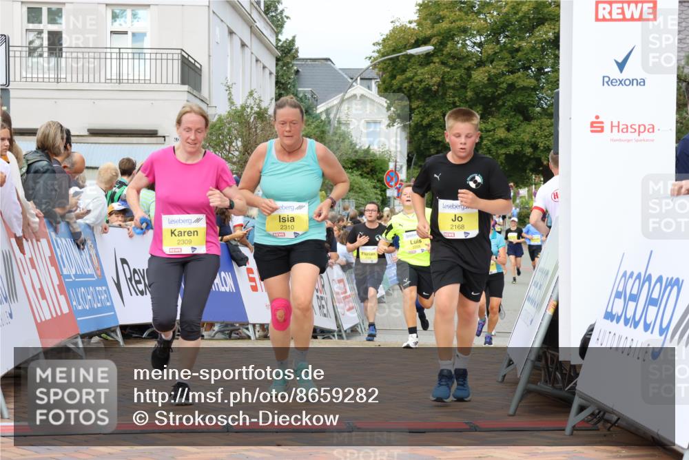 31.08.2025 - 21. Blankeneser Heldenlauf Strokosch-Dieckow http://msf.ph/oto/8659282 31.08.2025 10:30:51 Ziel 2179, 2594, 2376, 2279, 2168, 2600, 2206, 2309, 2310 meine-sportfotos.de