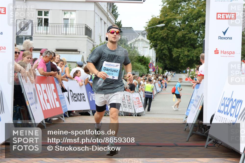 31.08.2025 - 21. Blankeneser Heldenlauf Strokosch-Dieckow http://msf.ph/oto/8659308 31.08.2025 11:52:03 Ziel 4319 meine-sportfotos.de