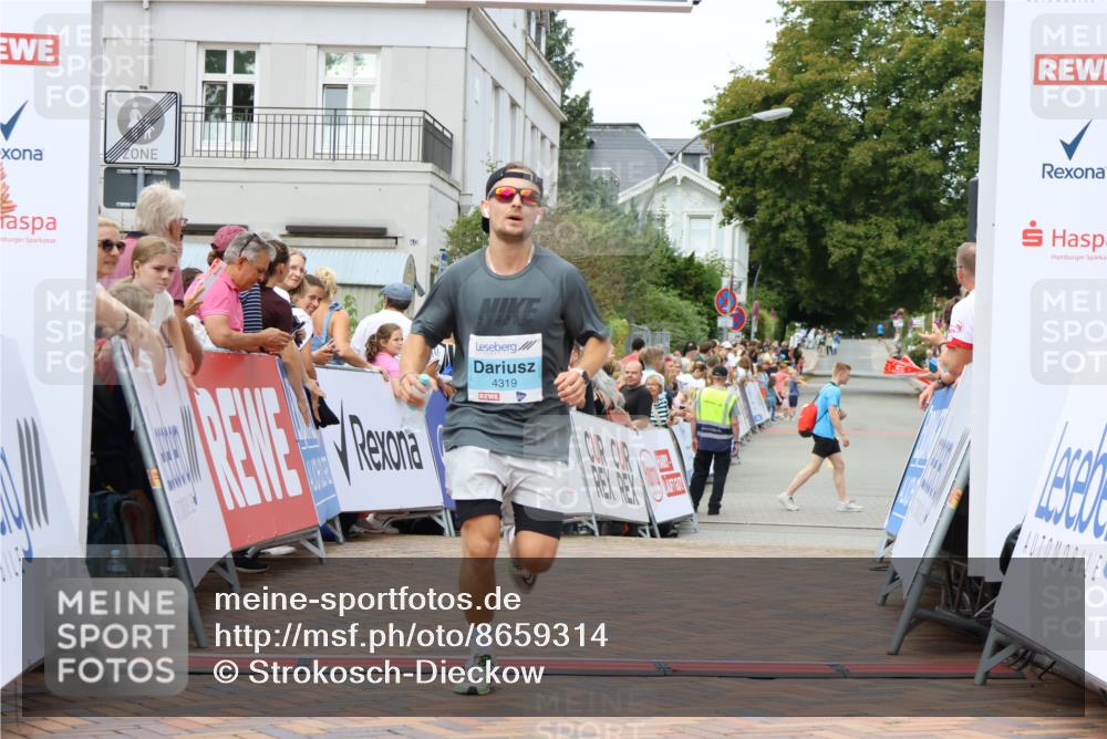 31.08.2025 - 21. Blankeneser Heldenlauf Strokosch-Dieckow http://msf.ph/oto/8659314 31.08.2025 11:52:03 Ziel 4319 meine-sportfotos.de