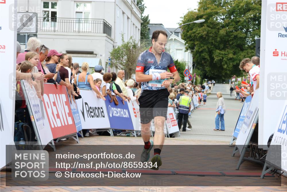 31.08.2025 - 21. Blankeneser Heldenlauf Strokosch-Dieckow http://msf.ph/oto/8659334 31.08.2025 11:50:24 Ziel 4342 meine-sportfotos.de