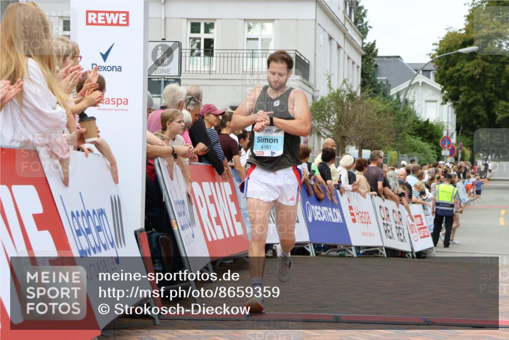 31.08.2025 - 21. Blankeneser Heldenlauf Strokosch-Dieckow http://msf.ph/oto/8659359 31.08.2025 11:49:52 Ziel 4161 meine-sportfotos.de
