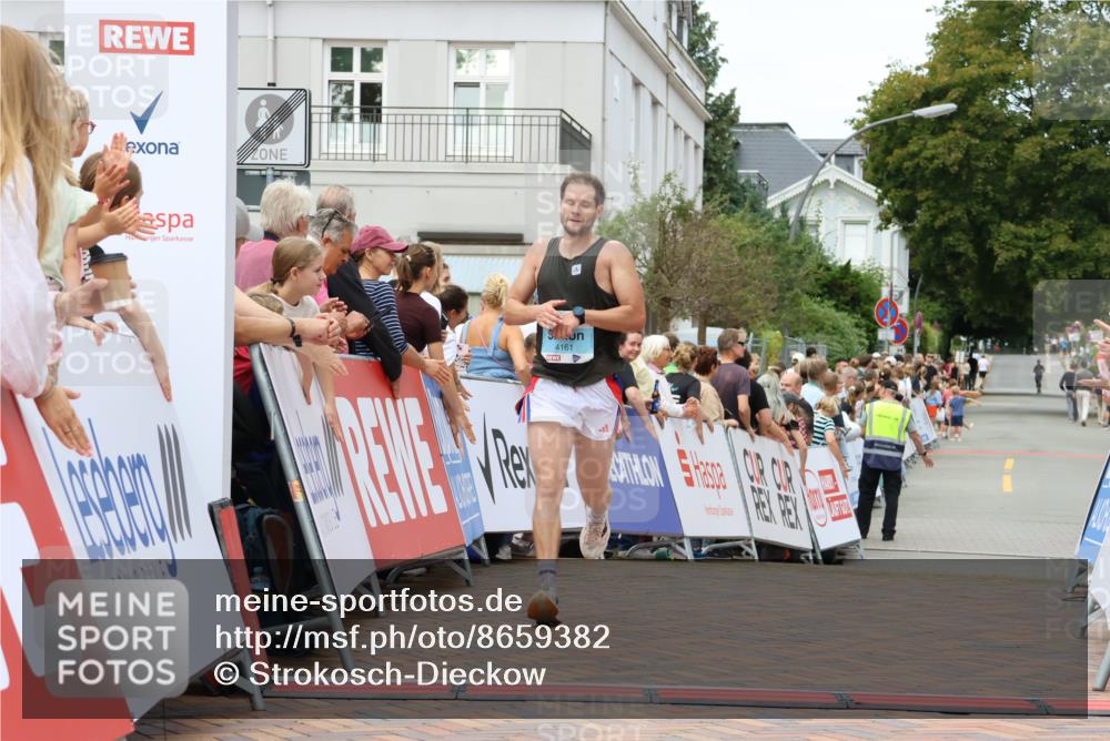 31.08.2025 - 21. Blankeneser Heldenlauf Strokosch-Dieckow http://msf.ph/oto/8659382 31.08.2025 11:49:51 Ziel 4161 meine-sportfotos.de