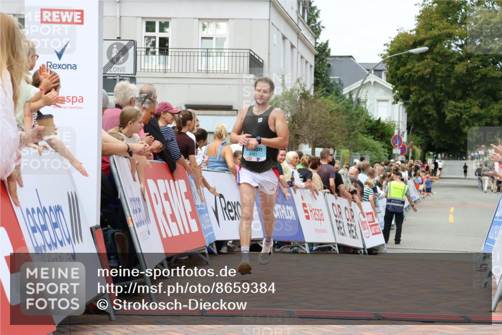 31.08.2025 - 21. Blankeneser Heldenlauf Strokosch-Dieckow http://msf.ph/oto/8659384 31.08.2025 11:49:51 Ziel 4161 meine-sportfotos.de