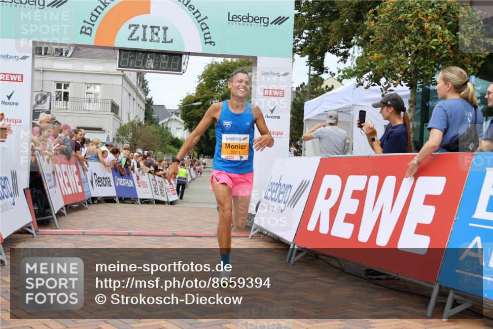 31.08.2025 - 21. Blankeneser Heldenlauf Strokosch-Dieckow http://msf.ph/oto/8659394 31.08.2025 11:49:20 Ziel 5611, 4045 meine-sportfotos.de