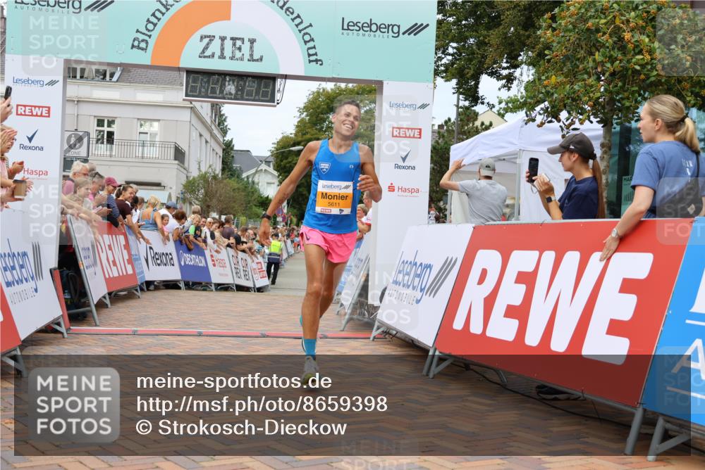 31.08.2025 - 21. Blankeneser Heldenlauf Strokosch-Dieckow http://msf.ph/oto/8659398 31.08.2025 11:49:20 Ziel 5611, 4045 meine-sportfotos.de