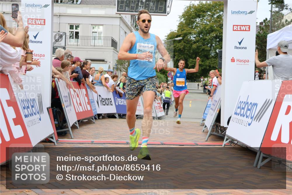 31.08.2025 - 21. Blankeneser Heldenlauf Strokosch-Dieckow http://msf.ph/oto/8659416 31.08.2025 11:49:18 Ziel 5611, 4045 meine-sportfotos.de
