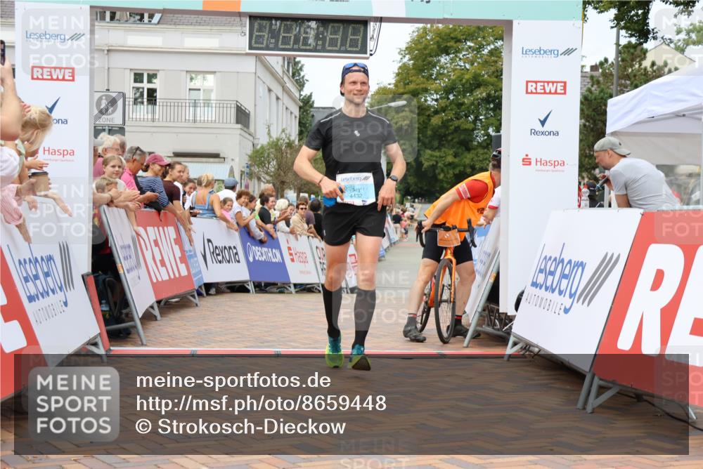 31.08.2025 - 21. Blankeneser Heldenlauf Strokosch-Dieckow http://msf.ph/oto/8659448 31.08.2025 11:49:04 Ziel 4432 meine-sportfotos.de