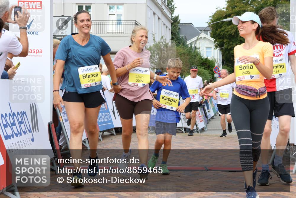 31.08.2025 - 21. Blankeneser Heldenlauf Strokosch-Dieckow http://msf.ph/oto/8659465 31.08.2025 10:29:50 Ziel 2683, 2322, 2248, 2250, 2423, 2422, 2705, 2455, 2545, 2544, 2514, 2603, 2602, 2532, 2334 meine-sportfotos.de
