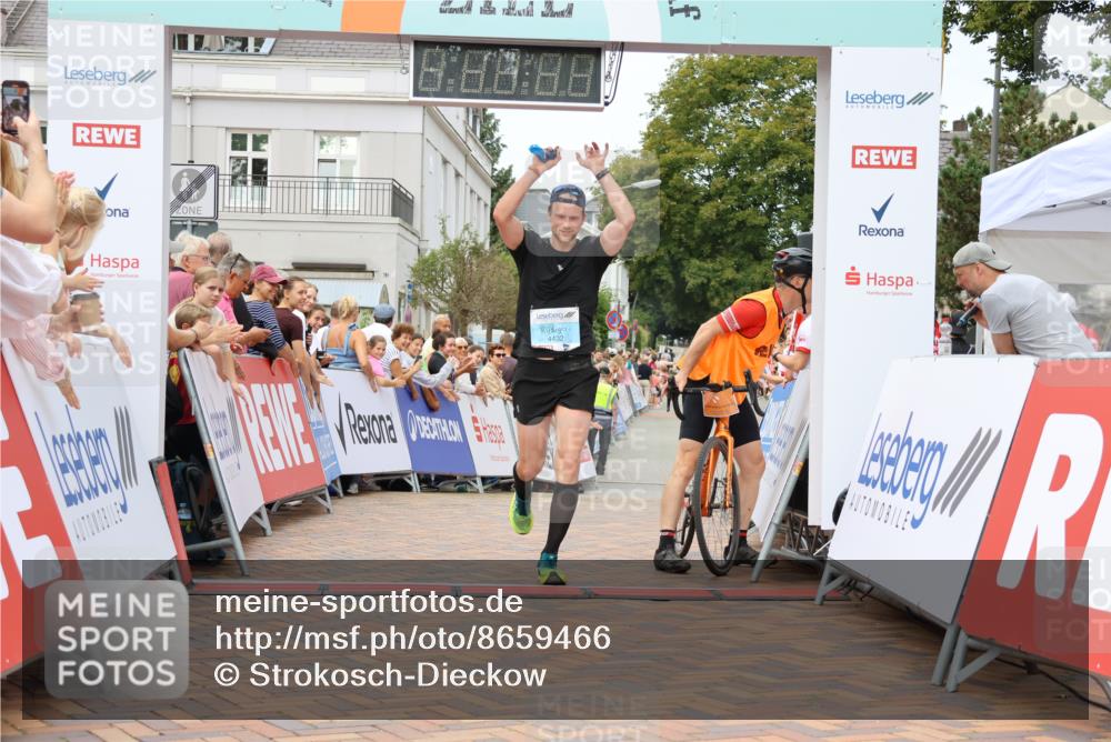 31.08.2025 - 21. Blankeneser Heldenlauf Strokosch-Dieckow http://msf.ph/oto/8659466 31.08.2025 11:49:04 Ziel 4432 meine-sportfotos.de