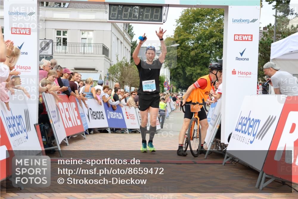 31.08.2025 - 21. Blankeneser Heldenlauf Strokosch-Dieckow http://msf.ph/oto/8659472 31.08.2025 11:49:03 Ziel 4432 meine-sportfotos.de