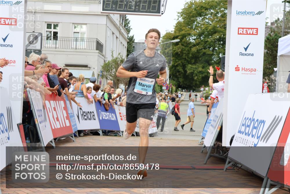 31.08.2025 - 21. Blankeneser Heldenlauf Strokosch-Dieckow http://msf.ph/oto/8659478 31.08.2025 11:48:36 Ziel 4089 meine-sportfotos.de