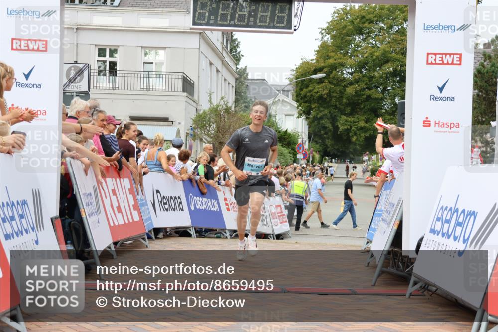 31.08.2025 - 21. Blankeneser Heldenlauf Strokosch-Dieckow http://msf.ph/oto/8659495 31.08.2025 11:48:35 Ziel 4089 meine-sportfotos.de