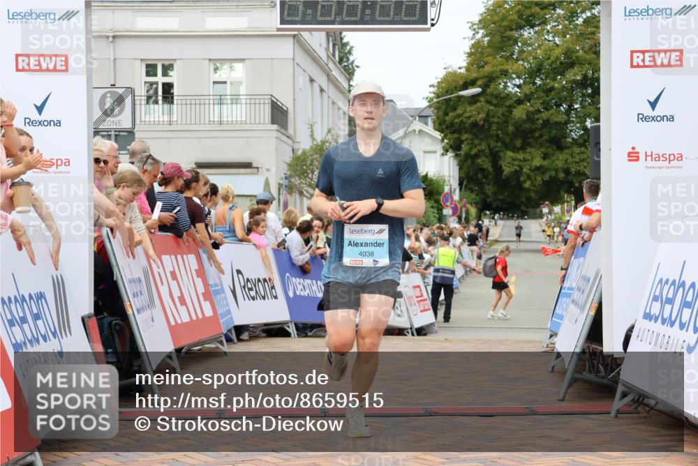 31.08.2025 - 21. Blankeneser Heldenlauf Strokosch-Dieckow http://msf.ph/oto/8659515 31.08.2025 11:48:14 Ziel 4038 meine-sportfotos.de