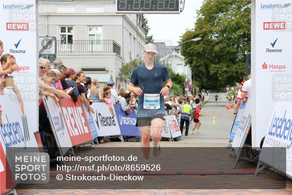 31.08.2025 - 21. Blankeneser Heldenlauf Strokosch-Dieckow http://msf.ph/oto/8659526 31.08.2025 11:48:14 Ziel 4038 meine-sportfotos.de