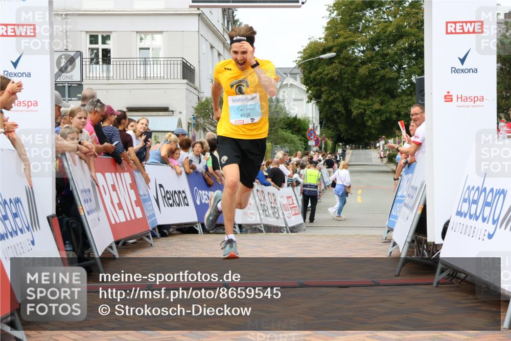 31.08.2025 - 21. Blankeneser Heldenlauf Strokosch-Dieckow http://msf.ph/oto/8659545 31.08.2025 11:47:22 Ziel 4434 meine-sportfotos.de