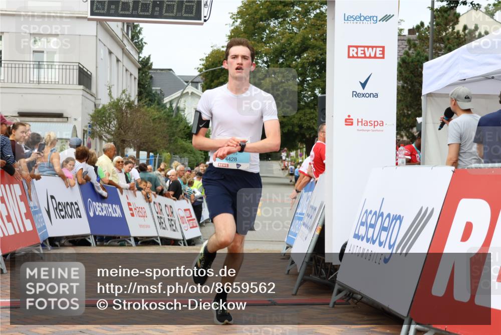 31.08.2025 - 21. Blankeneser Heldenlauf Strokosch-Dieckow http://msf.ph/oto/8659562 31.08.2025 11:47:07 Ziel 4428 meine-sportfotos.de