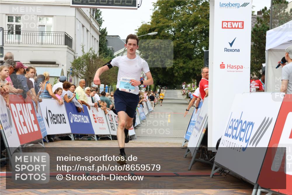 31.08.2025 - 21. Blankeneser Heldenlauf Strokosch-Dieckow http://msf.ph/oto/8659579 31.08.2025 11:47:07 Ziel 4428 meine-sportfotos.de