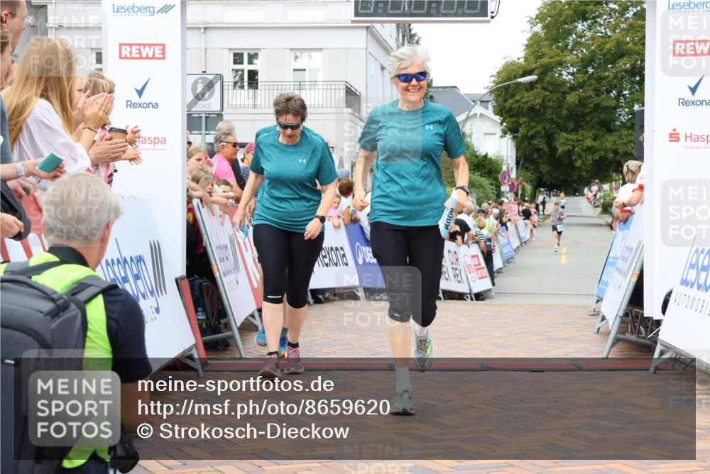 31.08.2025 - 21. Blankeneser Heldenlauf Strokosch-Dieckow http://msf.ph/oto/8659620 31.08.2025 11:46:41 Ziel 4069 meine-sportfotos.de