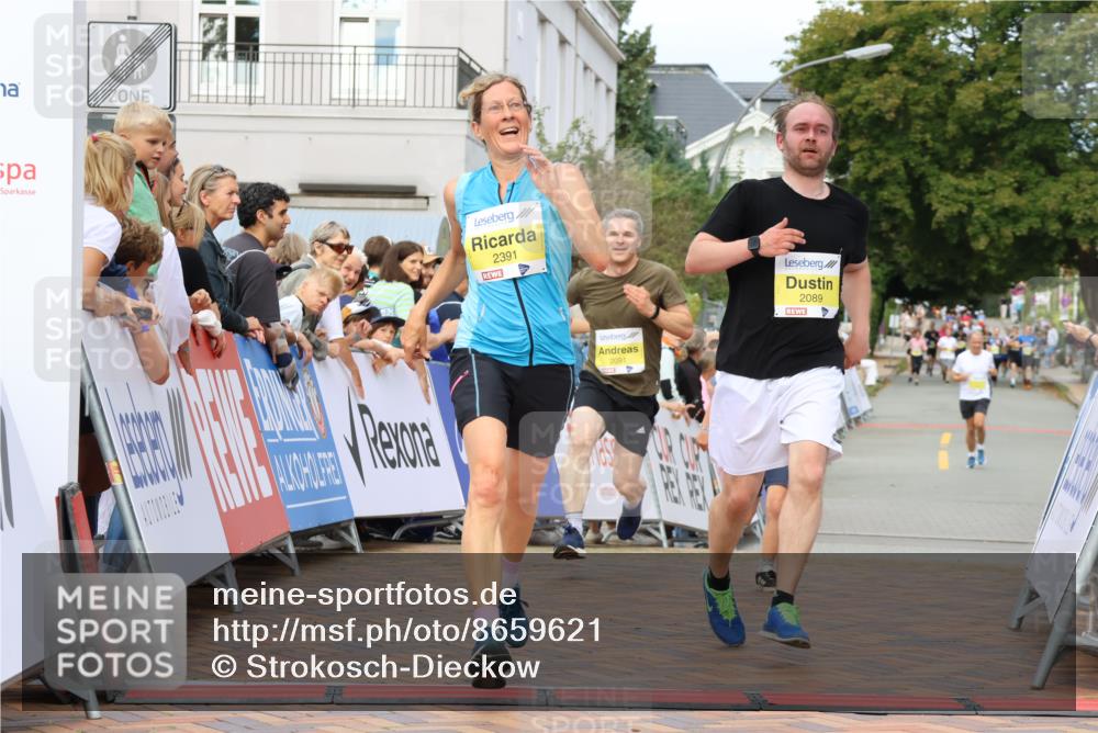 31.08.2025 - 21. Blankeneser Heldenlauf Strokosch-Dieckow http://msf.ph/oto/8659621 31.08.2025 10:29:08 Ziel 2246, 2035, 2457, 2212, 2230, 2391, 2091, 2089 meine-sportfotos.de