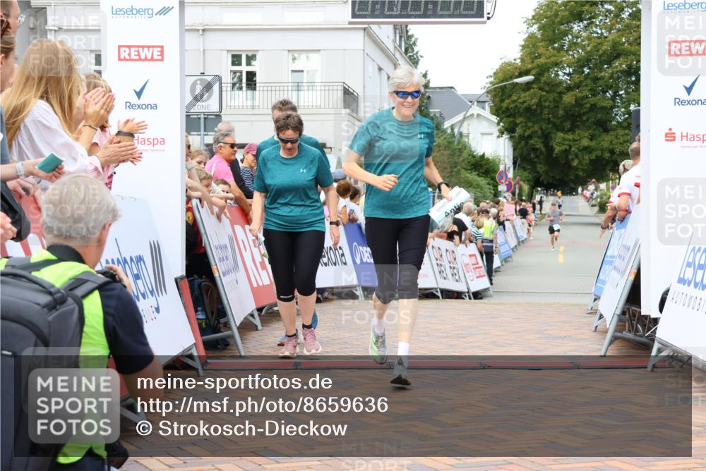 31.08.2025 - 21. Blankeneser Heldenlauf Strokosch-Dieckow http://msf.ph/oto/8659636 31.08.2025 11:46:41 Ziel 4069 meine-sportfotos.de
