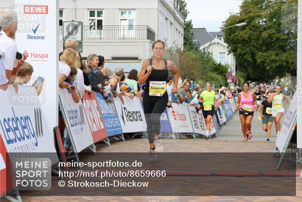31.08.2025 - 21. Blankeneser Heldenlauf Strokosch-Dieckow http://msf.ph/oto/8659666 31.08.2025 10:28:59 Ziel 2060, 2718, 2719, 2246, 2035, 2457, 2212, 2143, 2387, 2230, 2381 meine-sportfotos.de
