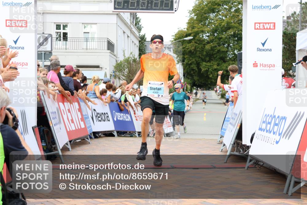 31.08.2025 - 21. Blankeneser Heldenlauf Strokosch-Dieckow http://msf.ph/oto/8659671 31.08.2025 11:46:36 Ziel 4069 meine-sportfotos.de