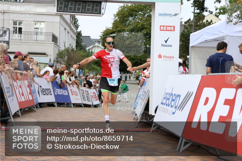 31.08.2025 - 21. Blankeneser Heldenlauf Strokosch-Dieckow http://msf.ph/oto/8659714 31.08.2025 11:46:05 Ziel 4330 meine-sportfotos.de