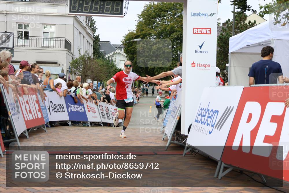 31.08.2025 - 21. Blankeneser Heldenlauf Strokosch-Dieckow http://msf.ph/oto/8659742 31.08.2025 11:46:04 Ziel 4330 meine-sportfotos.de