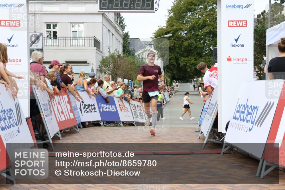 31.08.2025 - 21. Blankeneser Heldenlauf Strokosch-Dieckow http://msf.ph/oto/8659780 31.08.2025 11:43:50 Ziel 4251 meine-sportfotos.de