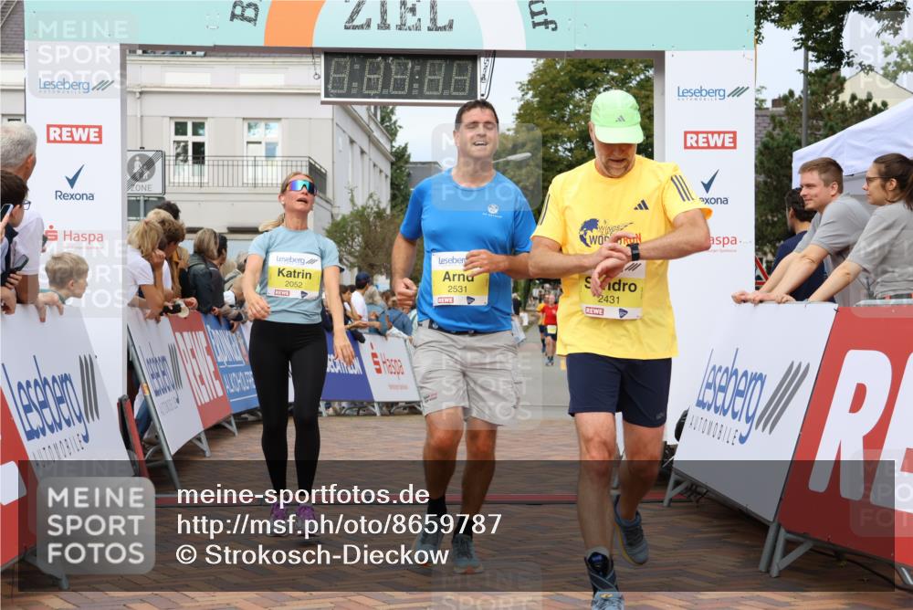 31.08.2025 - 21. Blankeneser Heldenlauf Strokosch-Dieckow http://msf.ph/oto/8659787 31.08.2025 10:28:24 Ziel 2249, 2625, 2431, 2088, 2052, 2531 meine-sportfotos.de