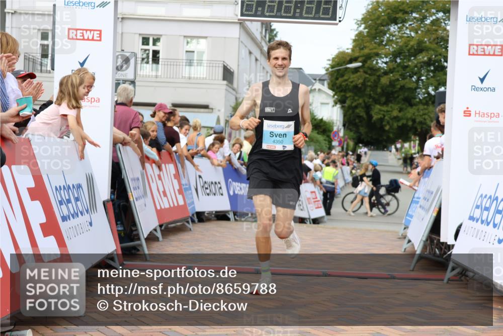 31.08.2025 - 21. Blankeneser Heldenlauf Strokosch-Dieckow http://msf.ph/oto/8659788 31.08.2025 11:42:54 Ziel 4350 meine-sportfotos.de
