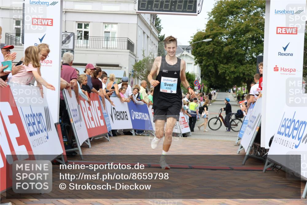 31.08.2025 - 21. Blankeneser Heldenlauf Strokosch-Dieckow http://msf.ph/oto/8659798 31.08.2025 11:42:54 Ziel 4350 meine-sportfotos.de