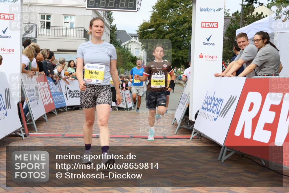 31.08.2025 - 21. Blankeneser Heldenlauf Strokosch-Dieckow http://msf.ph/oto/8659814 31.08.2025 10:28:20 Ziel 2140, 2133, 2625, 2431, 2088, 2052, 2531 meine-sportfotos.de