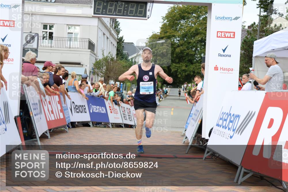 31.08.2025 - 21. Blankeneser Heldenlauf Strokosch-Dieckow http://msf.ph/oto/8659824 31.08.2025 11:42:31 Ziel 4409 meine-sportfotos.de