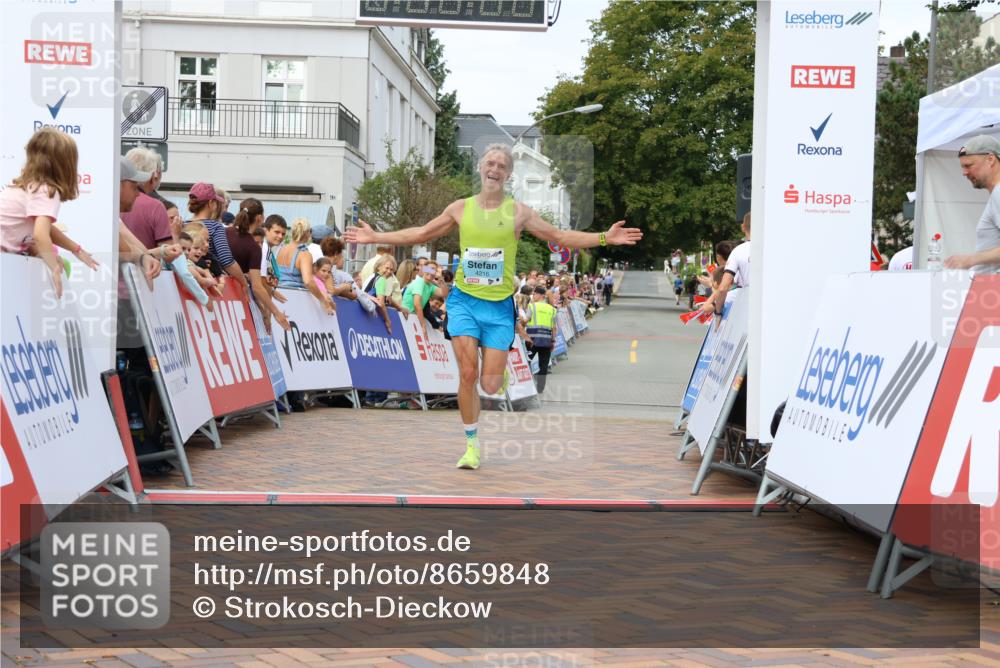 31.08.2025 - 21. Blankeneser Heldenlauf Strokosch-Dieckow http://msf.ph/oto/8659848 31.08.2025 11:41:38 Ziel 4216 meine-sportfotos.de