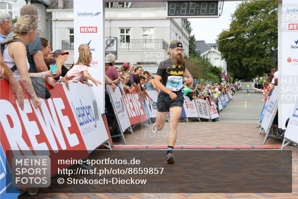 31.08.2025 - 21. Blankeneser Heldenlauf Strokosch-Dieckow http://msf.ph/oto/8659857 31.08.2025 11:41:24 Ziel 4306 meine-sportfotos.de