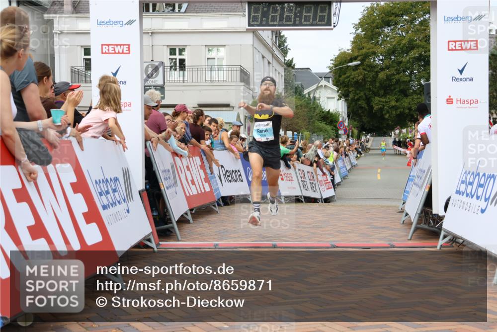 31.08.2025 - 21. Blankeneser Heldenlauf Strokosch-Dieckow http://msf.ph/oto/8659871 31.08.2025 11:41:23 Ziel 4306 meine-sportfotos.de