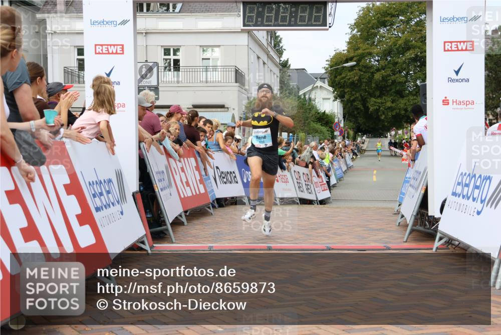 31.08.2025 - 21. Blankeneser Heldenlauf Strokosch-Dieckow http://msf.ph/oto/8659873 31.08.2025 11:41:23 Ziel 4306 meine-sportfotos.de