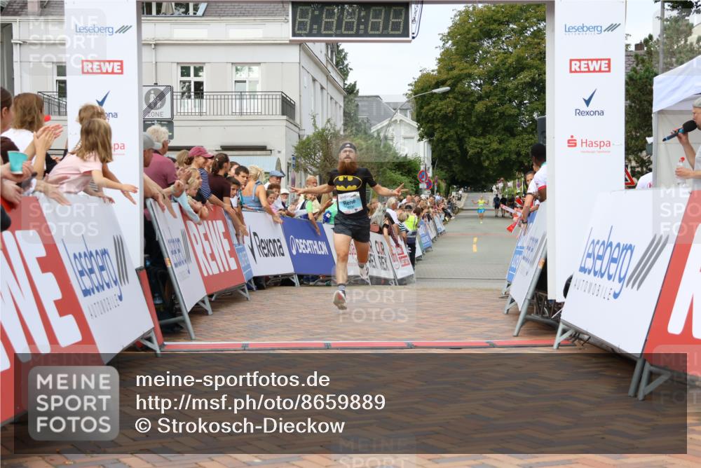 31.08.2025 - 21. Blankeneser Heldenlauf Strokosch-Dieckow http://msf.ph/oto/8659889 31.08.2025 11:41:23 Ziel 4306 meine-sportfotos.de