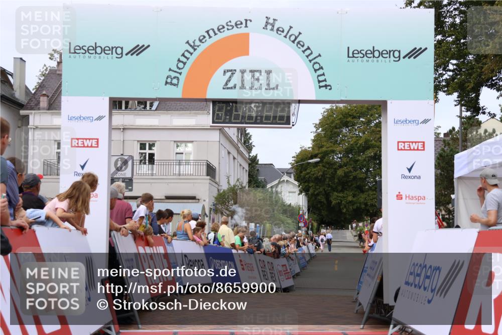 31.08.2025 - 21. Blankeneser Heldenlauf Strokosch-Dieckow http://msf.ph/oto/8659900 31.08.2025 11:40:42 Ziel  meine-sportfotos.de