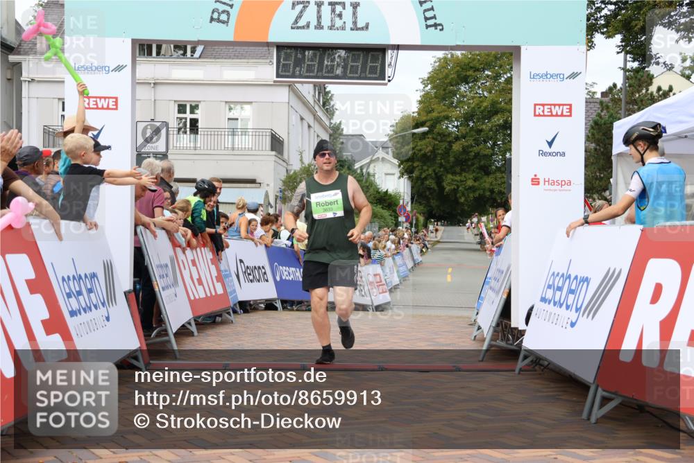 31.08.2025 - 21. Blankeneser Heldenlauf Strokosch-Dieckow http://msf.ph/oto/8659913 31.08.2025 11:39:31 Ziel 3633 meine-sportfotos.de