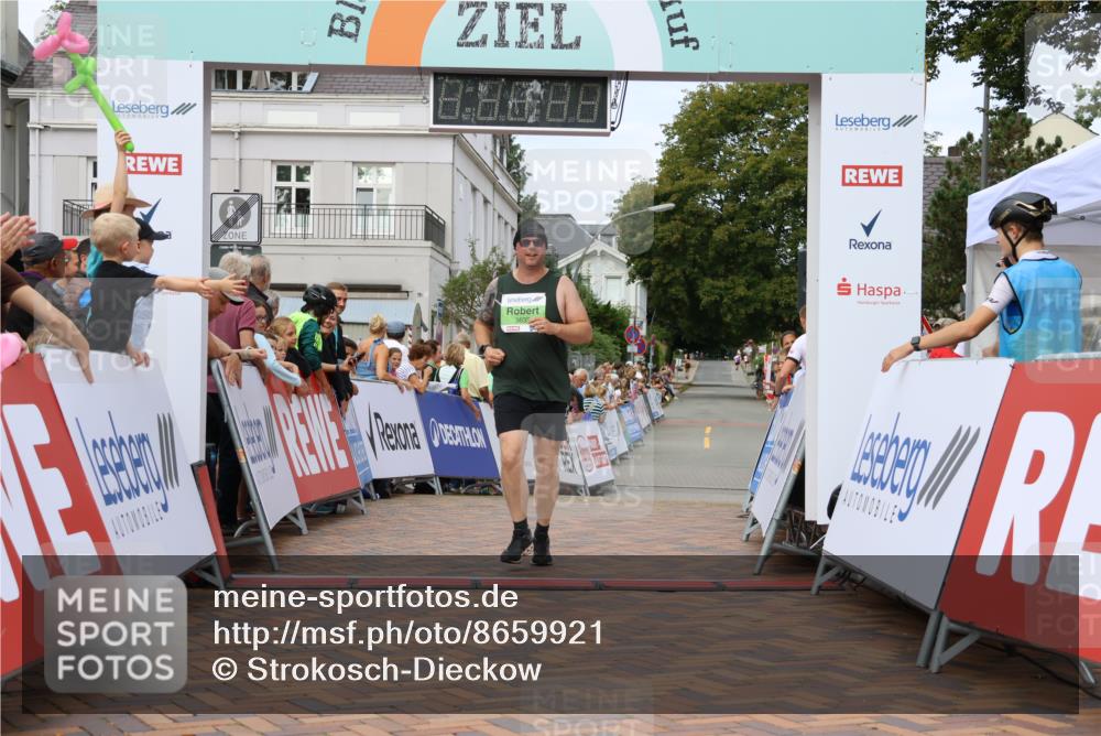 31.08.2025 - 21. Blankeneser Heldenlauf Strokosch-Dieckow http://msf.ph/oto/8659921 31.08.2025 11:39:31 Ziel 3633 meine-sportfotos.de