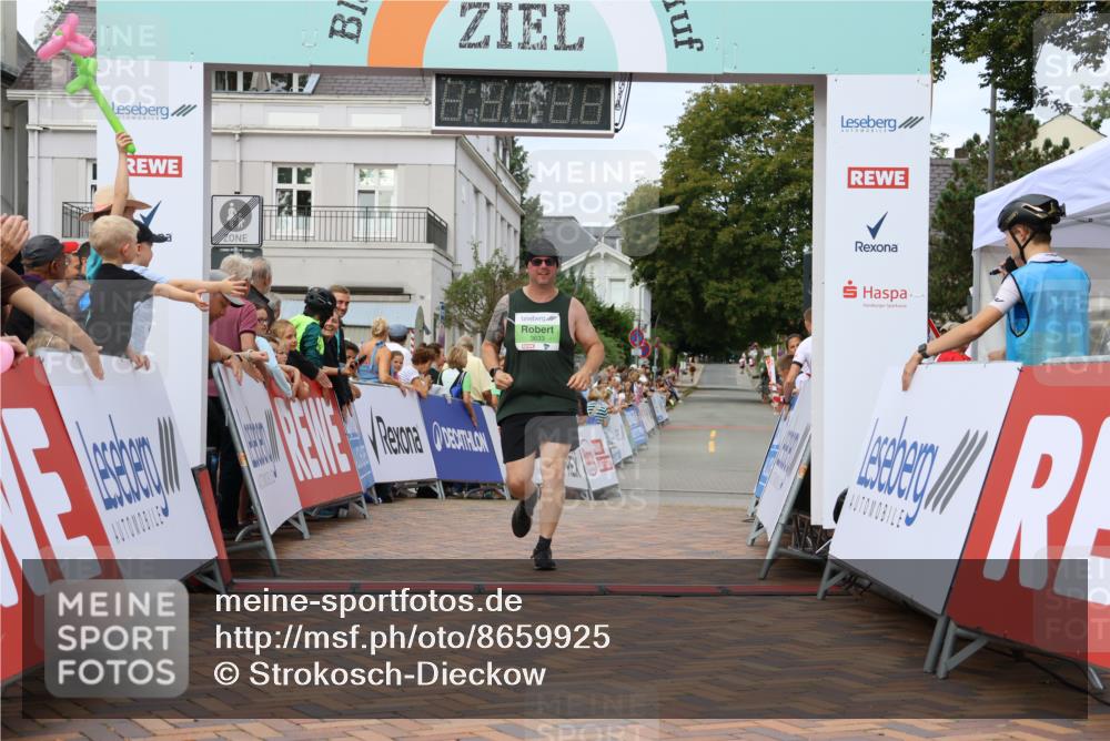 31.08.2025 - 21. Blankeneser Heldenlauf Strokosch-Dieckow http://msf.ph/oto/8659925 31.08.2025 11:39:30 Ziel 3633 meine-sportfotos.de