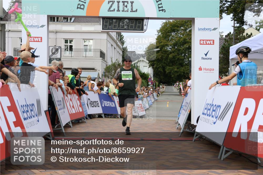31.08.2025 - 21. Blankeneser Heldenlauf Strokosch-Dieckow http://msf.ph/oto/8659927 31.08.2025 11:39:30 Ziel 3633 meine-sportfotos.de