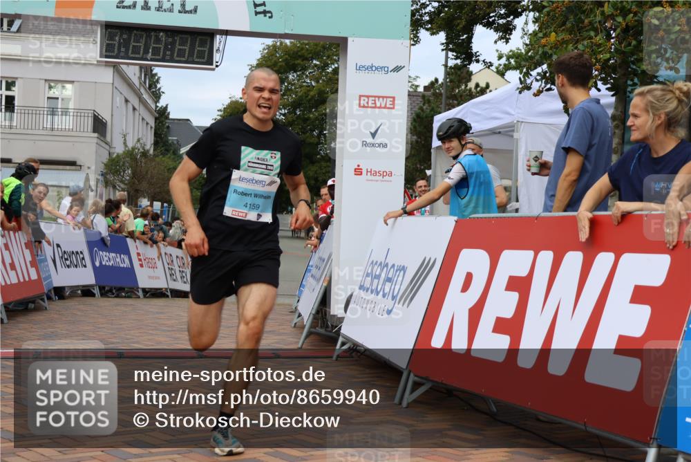 31.08.2025 - 21. Blankeneser Heldenlauf Strokosch-Dieckow http://msf.ph/oto/8659940 31.08.2025 11:39:12 Ziel 4159 meine-sportfotos.de