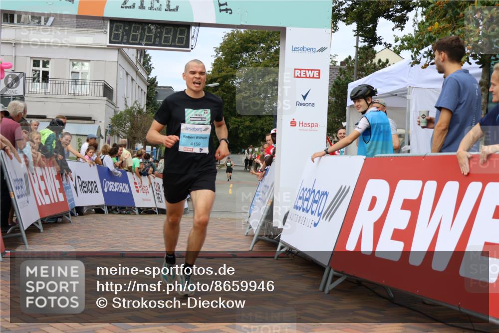 31.08.2025 - 21. Blankeneser Heldenlauf Strokosch-Dieckow http://msf.ph/oto/8659946 31.08.2025 11:39:12 Ziel 4159 meine-sportfotos.de