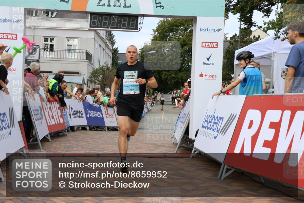 31.08.2025 - 21. Blankeneser Heldenlauf Strokosch-Dieckow http://msf.ph/oto/8659952 31.08.2025 11:39:12 Ziel 4159 meine-sportfotos.de