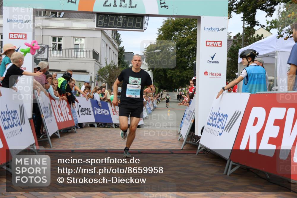 31.08.2025 - 21. Blankeneser Heldenlauf Strokosch-Dieckow http://msf.ph/oto/8659958 31.08.2025 11:39:12 Ziel 4159 meine-sportfotos.de